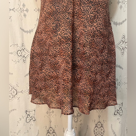 Victoria’s secret: animal print slip - Picture 4 of 5